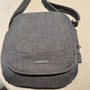 Pacsafe, RFID tablet case, cross body bag in gray